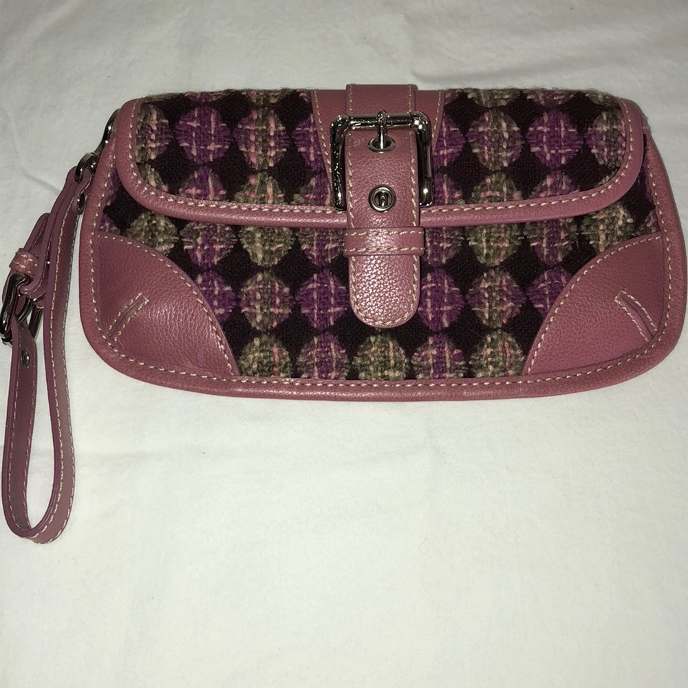 Isabella Fiore Wristlet